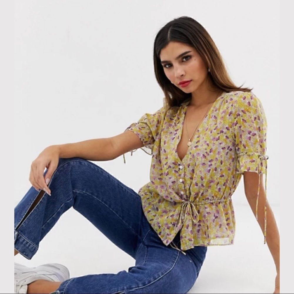 The East Order Floral Blouse. Size XS. New!